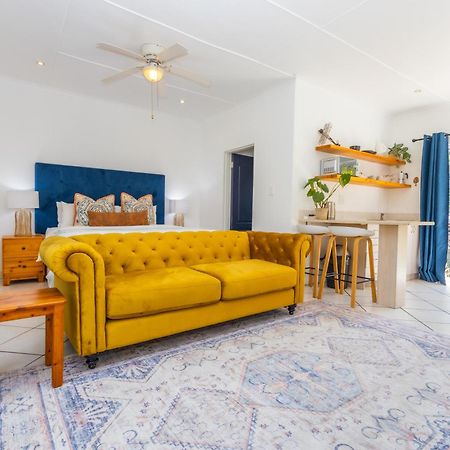 The Yellow Door Guesthouse อีสต์ลอนดอน ภายนอก รูปภาพ